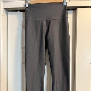 ALO Womens High-Waist Airlift 7/8 Legging in Anthracite Size Small